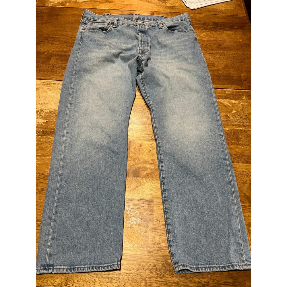 Levi's 501 Jeans Straight Fit Medium Wash Blue Denim Mens 40x30